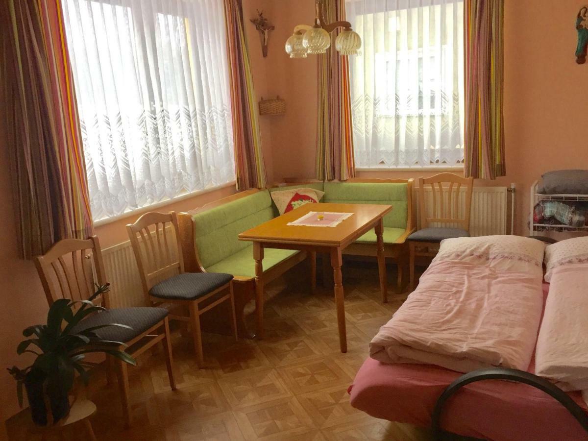 Amstetter'S Ferienwohnung Waldenstein  Esterno foto